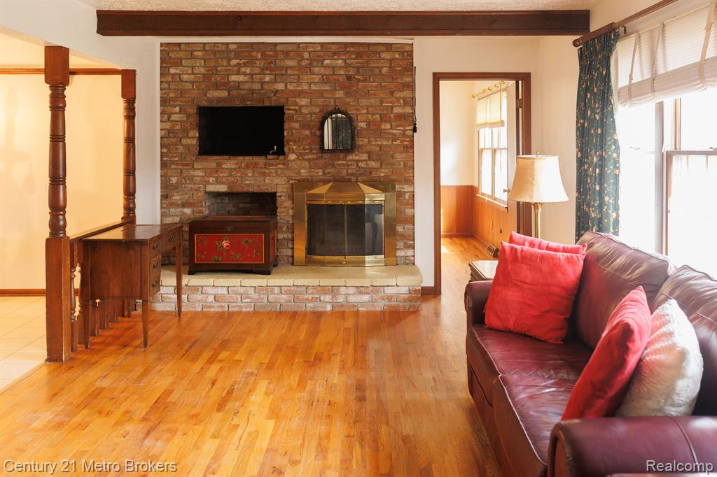 5444 PROVINCIAL Road, Grand Blanc, MI 48439 — Photo 3