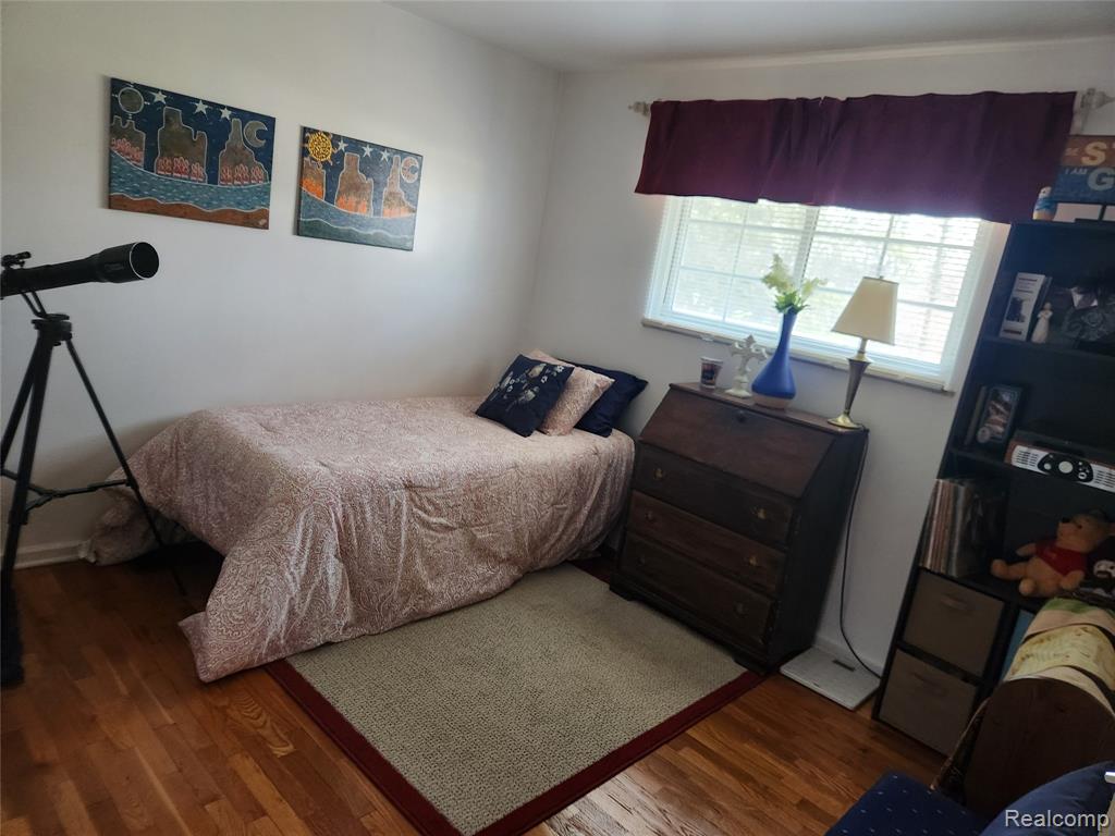 6103 Trenton Drive, Flint, MI 48532 — Photo 35