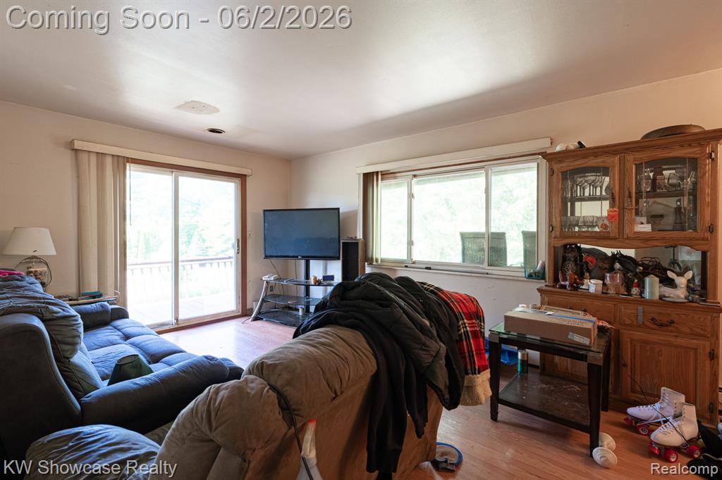 820 Clara Street, Commerce Twp, MI 48390 — Photo 29