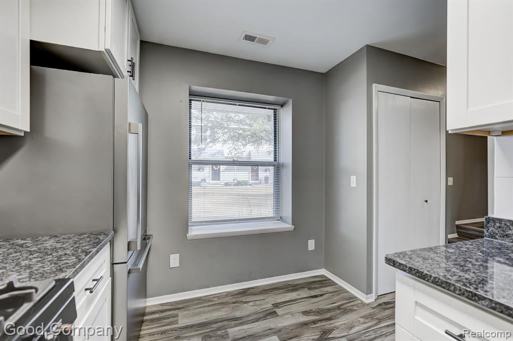 4363 Crooks Road, Royal Oak, MI 48073 — Photo 9