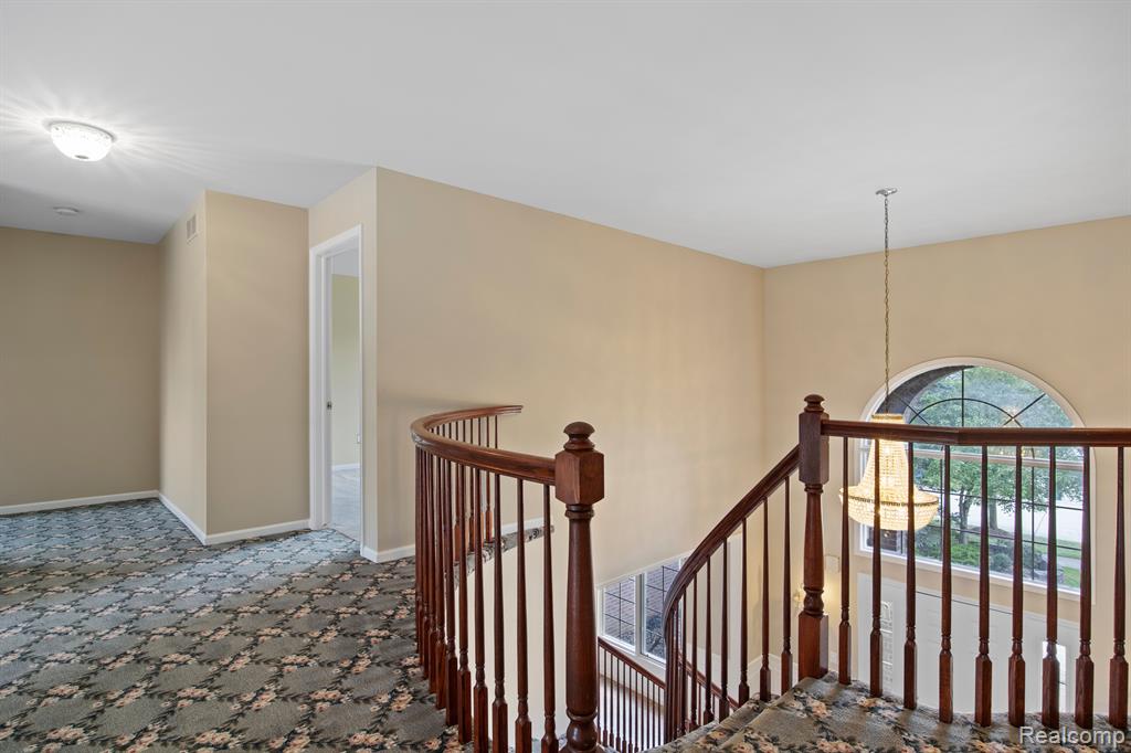 8950 WOODLORE SOUTH Drive, Plymouth, MI 48170 — Photo 27
