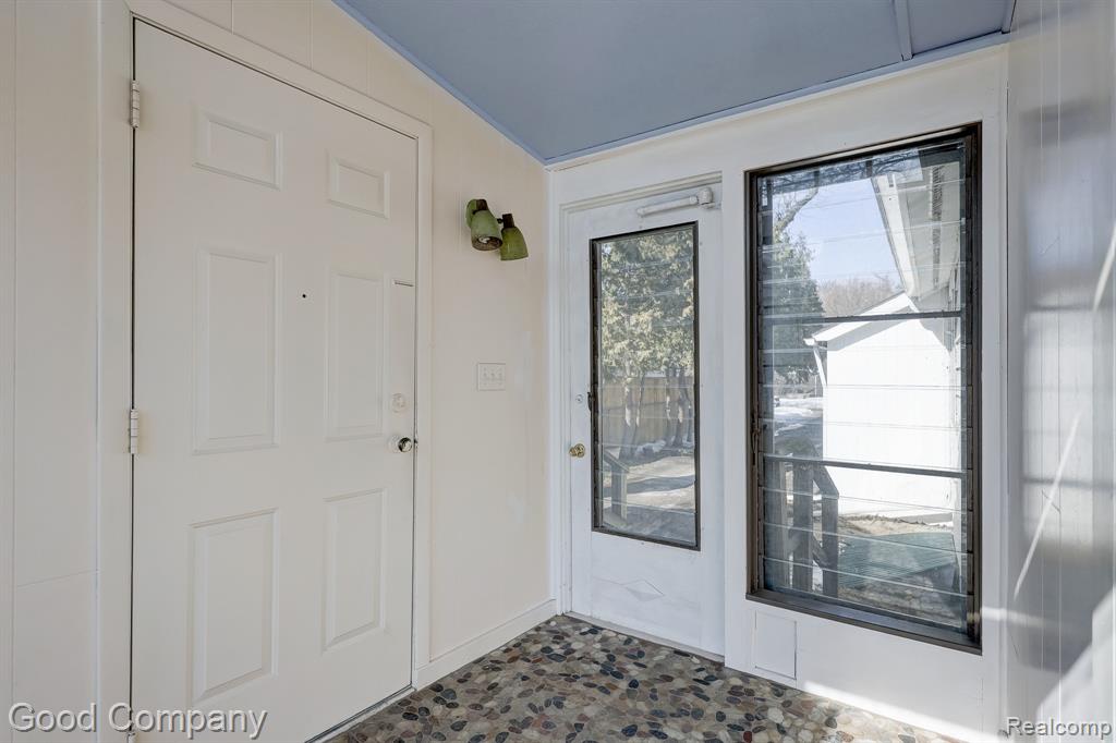 8503 Colgate Street, Oak Park, MI 48237 — Photo 32