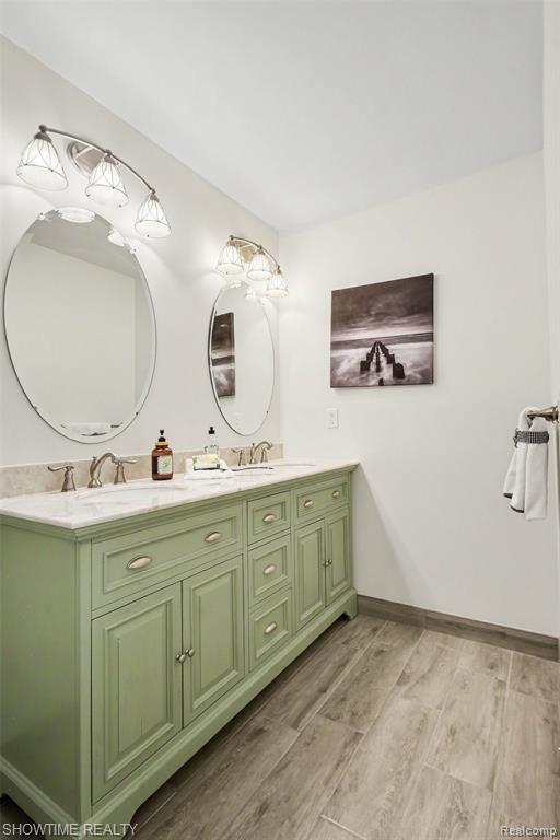 47726 Lexington Drive, Macomb, MI 48044 — Photo 18