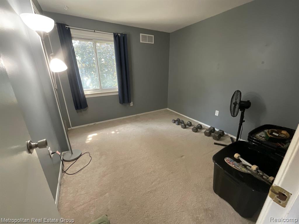 9127 BRIARWOOD Drive, Plymouth, MI 48170 — Photo 18