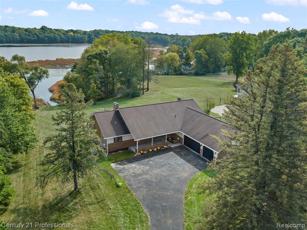 9060 Tindall Road, Davisburg, MI 48350 — Photo 2