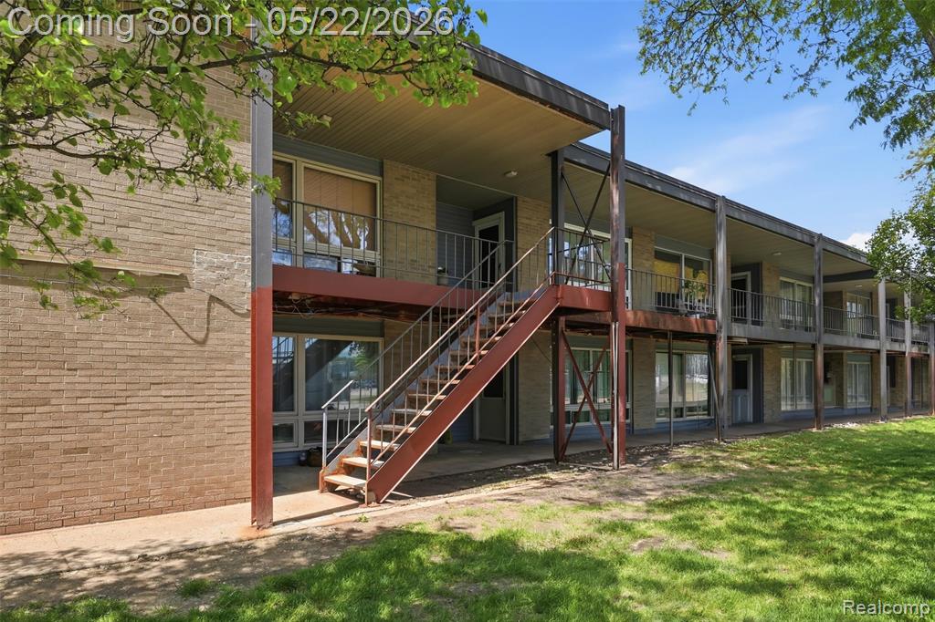15055 Hubbard Street, 35, Livonia, MI 48154 — Photo 3