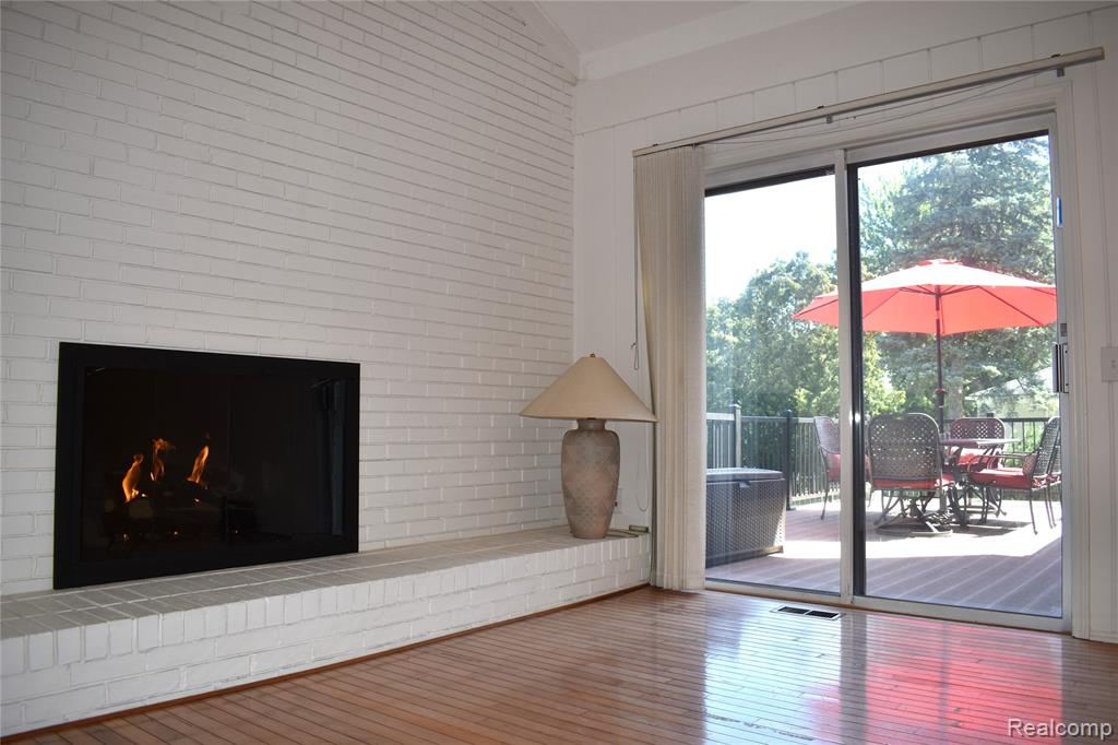 5441 Provincial Drive, Bloomfield Hills, MI 48302 — Photo 11