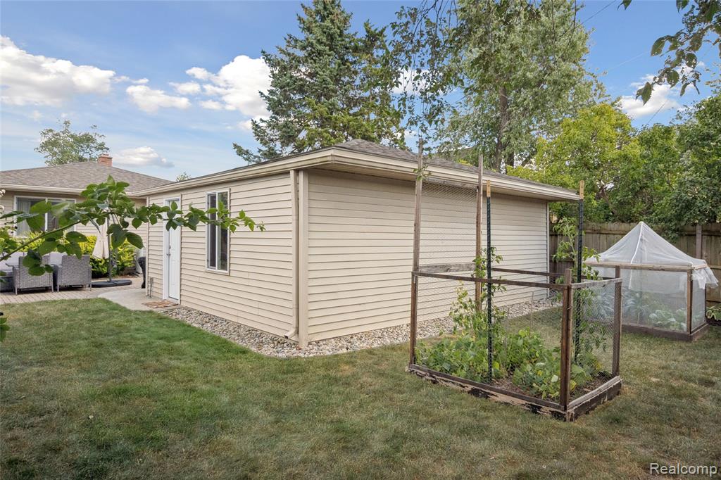 4241 Cooper Avenue, Royal Oak, MI 48073 — Photo 38