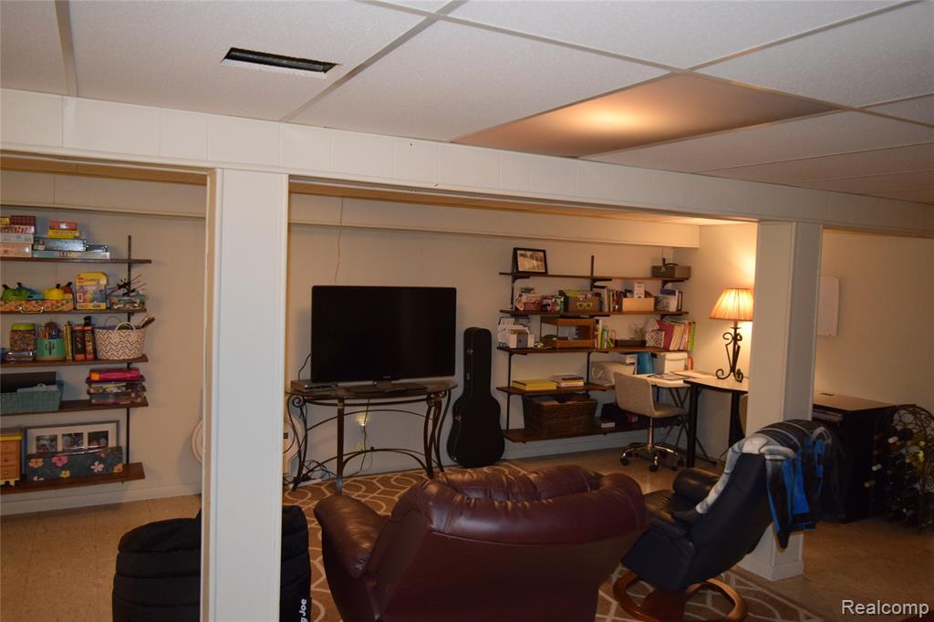 6009 Lancaster Drive, Flint, MI 48532 — Photo 30
