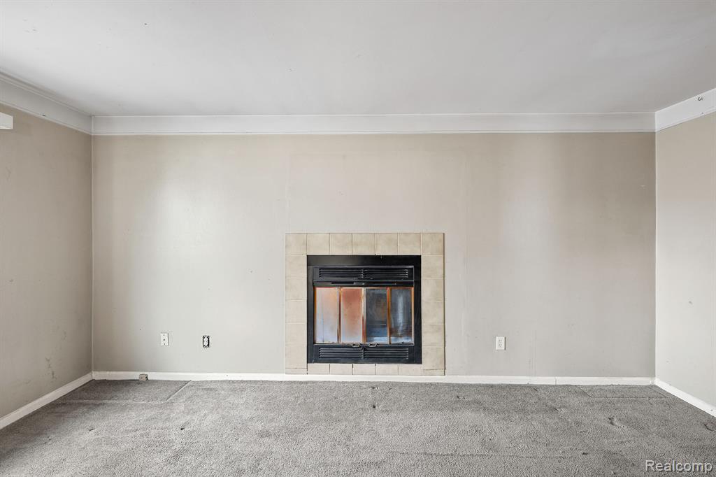 5684 GERTRUDE Street, Dearborn Heights, MI 48125 — Photo 11