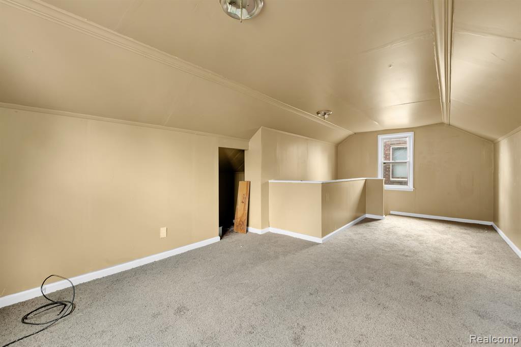 9566 HUBBELL Street, Detroit, MI 48227 — Photo 13