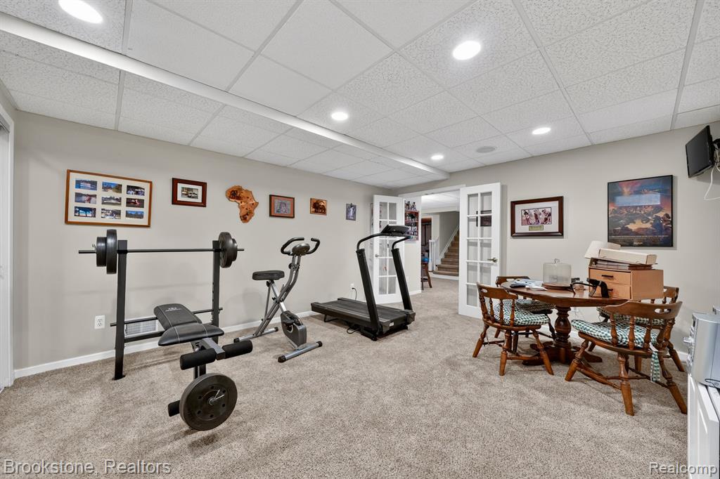 4054 Calumet Drive W, Rochester, MI 48306 — Photo 36