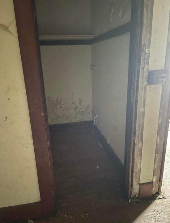 4331 ALLENDALE Street, Detroit, MI, 48204