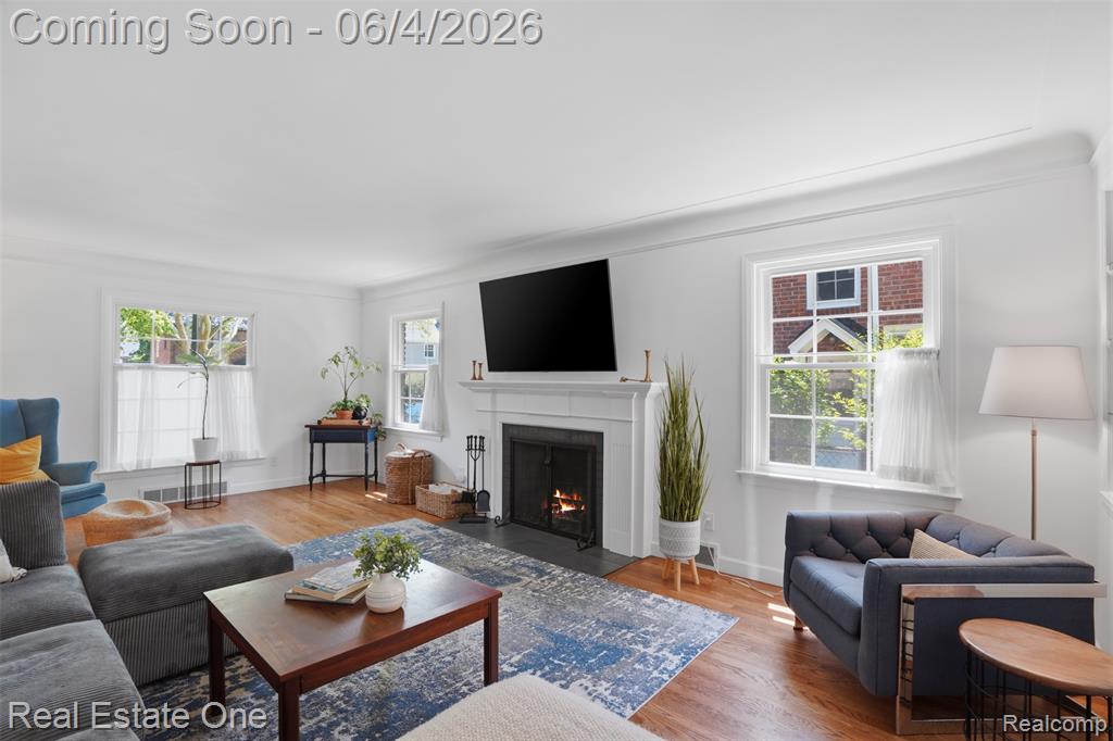 448 Allard Avenue, Grosse Pointe, MI 48236 — Photo 10