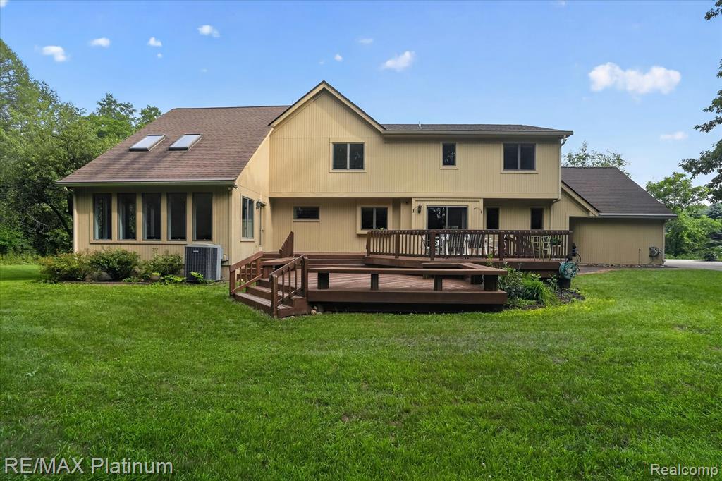 12273 Pinebrook Lane, South Lyon, MI 48178 — Photo 52
