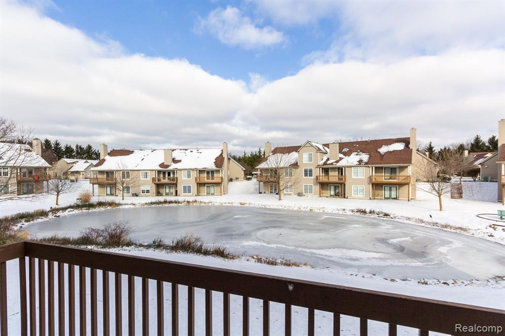 211 PIERCE LAKE Drive, Chelsea, MI 48118 — Photo 21