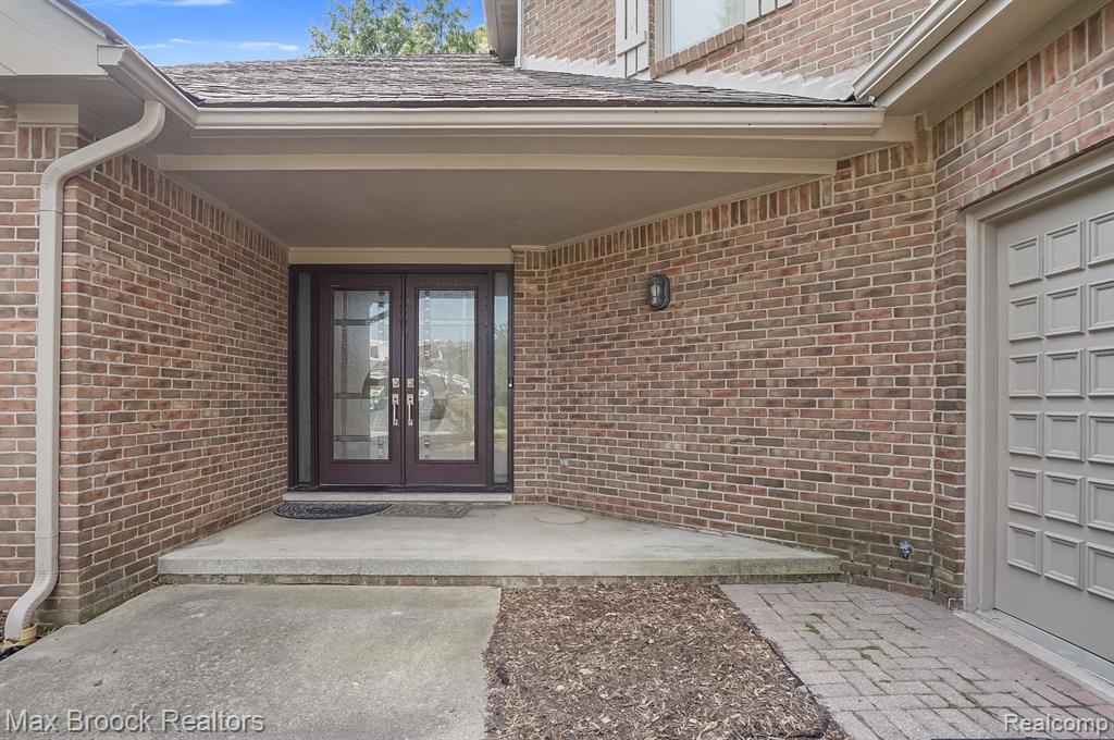 4358 YALE CT, Bloomfield Hills, MI 48302 — Photo 21