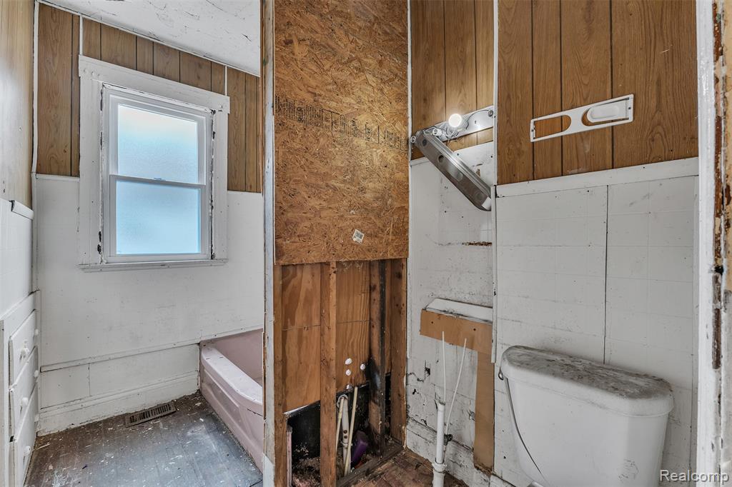 9333 Elsa Street, Detroit, MI 48214 — Photo 21