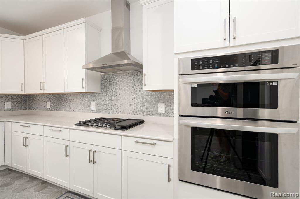 48904 Carnegie Way, Macomb, MI 48042 — Photo 9