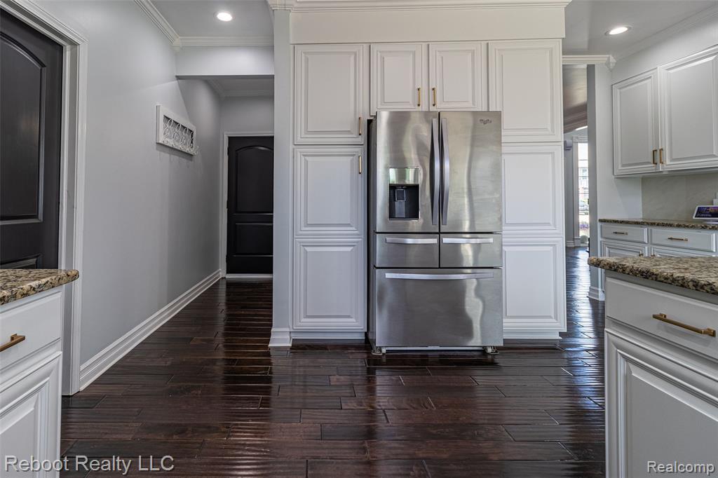 21294 Ascot Drive, Macomb, MI 48044 — Photo 33