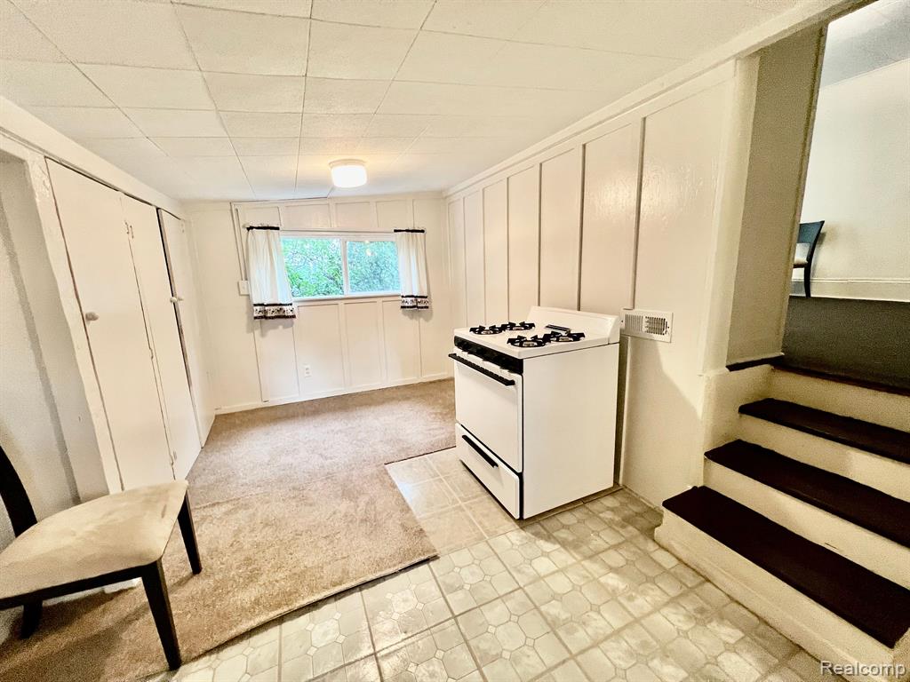 919 WALL Street, Port Huron, MI 48060 — Photo 16