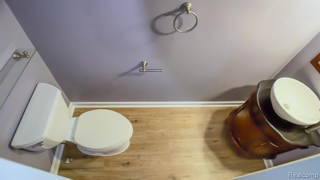 552 Foxboro Square, Brighton, MI 48116 — Photo 10