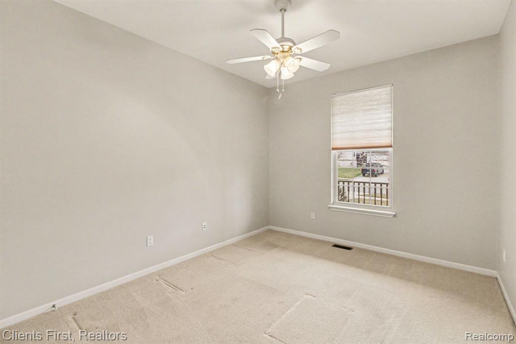 57677 Dakota Drive, New Hudson, MI 48165 — Photo 17