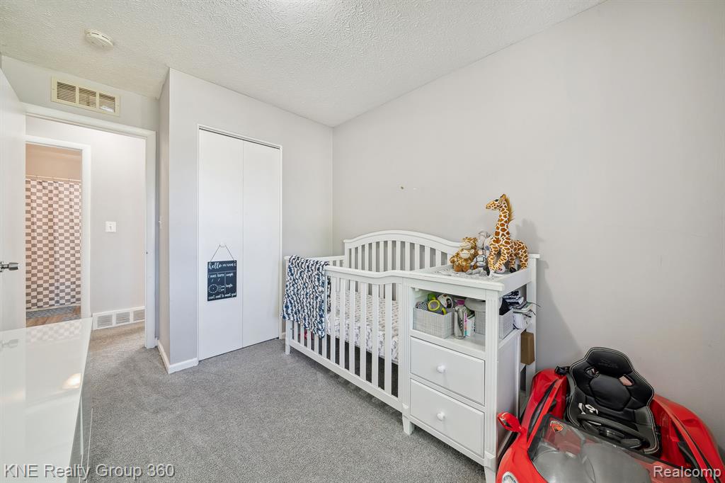 1395 BYRON Avenue, Ypsilanti, MI 48198 — Photo 24