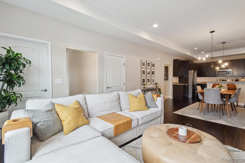 5559 ARBOR CHASE Drive, Ann Arbor, MI 48103 — Photo 5