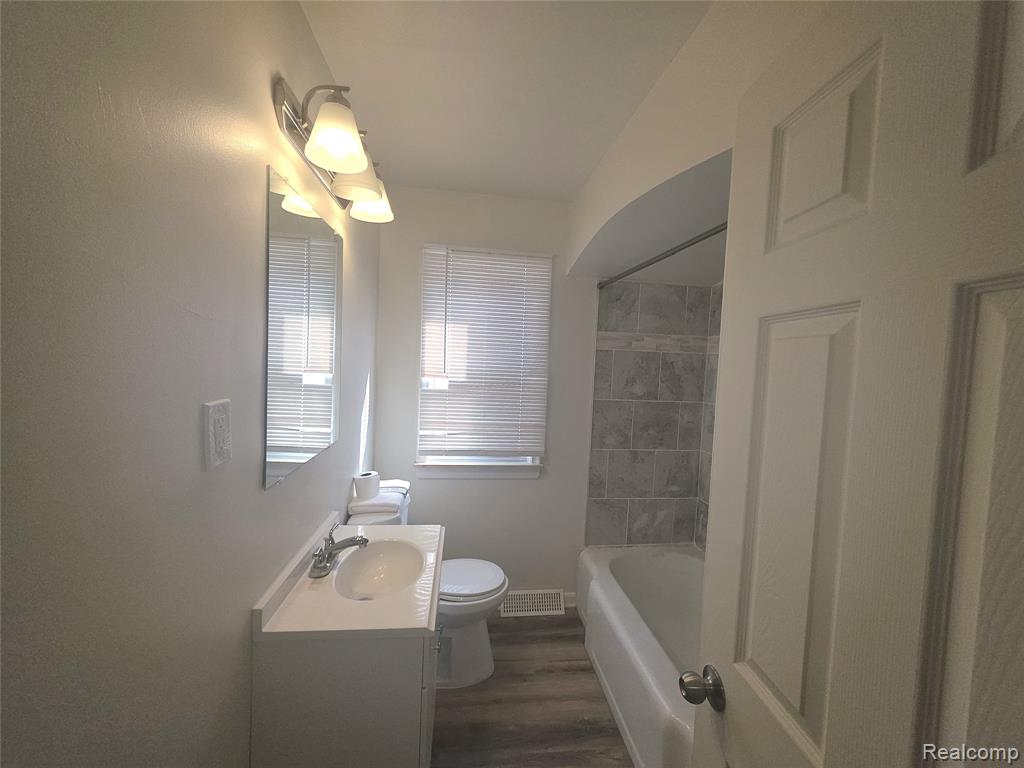8882 Grandville Avenue, Detroit, MI 48228 — Photo 7