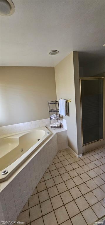 3960 S Bradmore Avenue N, West Bloomfield, MI 48324 — Photo 16
