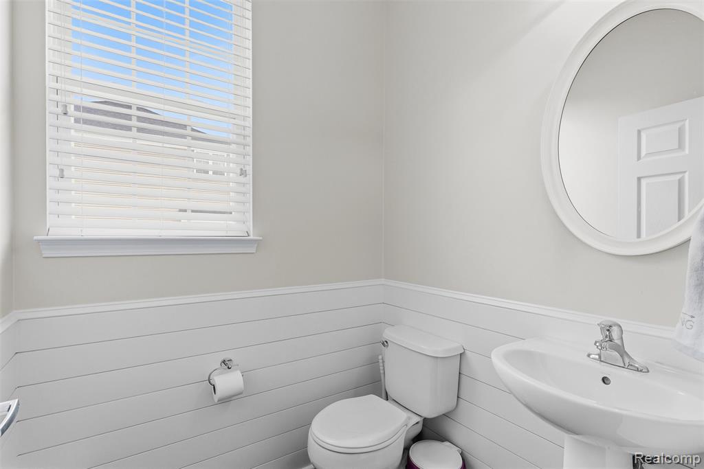 6323 Moonstone Drive, Grand Blanc, MI 48439 — Photo 15