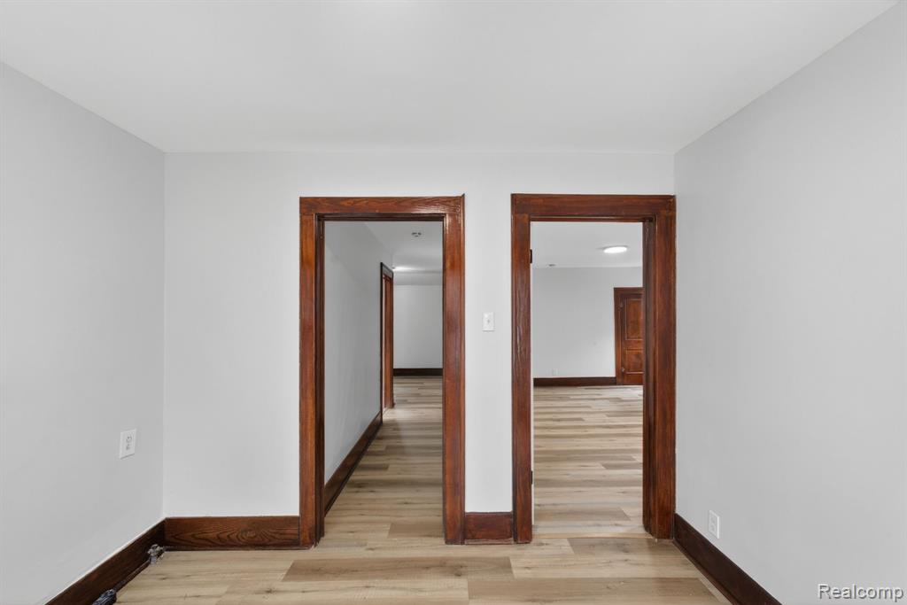 810 E 8th Street, Flint, MI 48503 — Photo 24