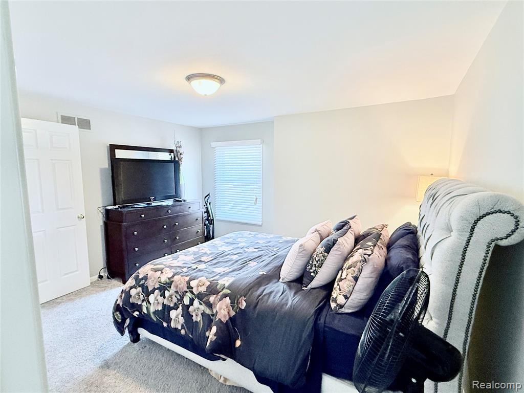 7288 Simsbury Dr. Drive, 24, West Bloomfield, MI — Photo 55