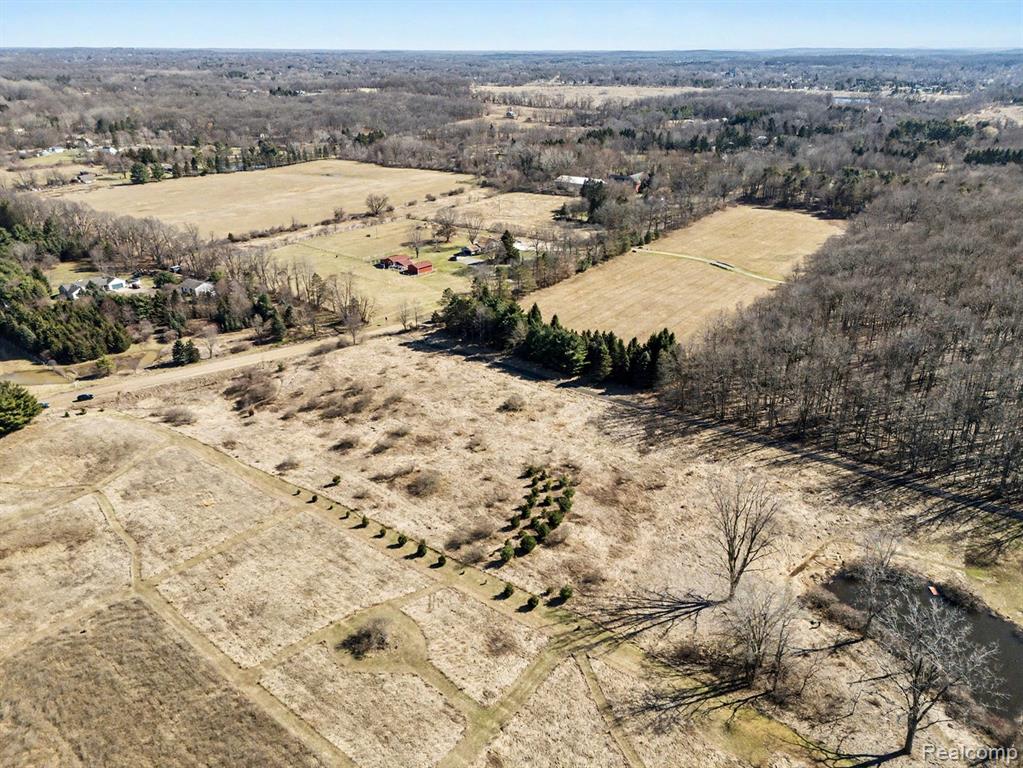 6951 Fish Lake Road, Holly, MI 48442 — Photo 9