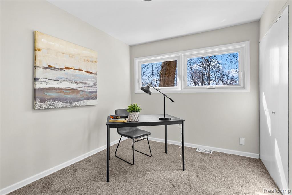 7260 Cottonwood, West Bloomfield, MI — Photo 25