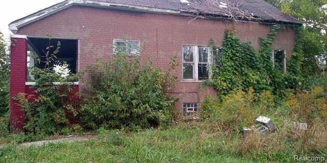 13832 PINEWOOD Street, Detroit, MI, 48205