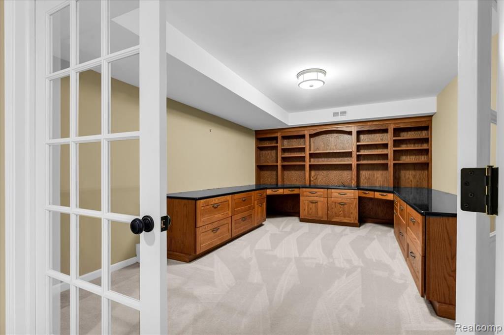 2256 Sudbury Way, Bloomfield Hills, MI 48304 — Photo 30
