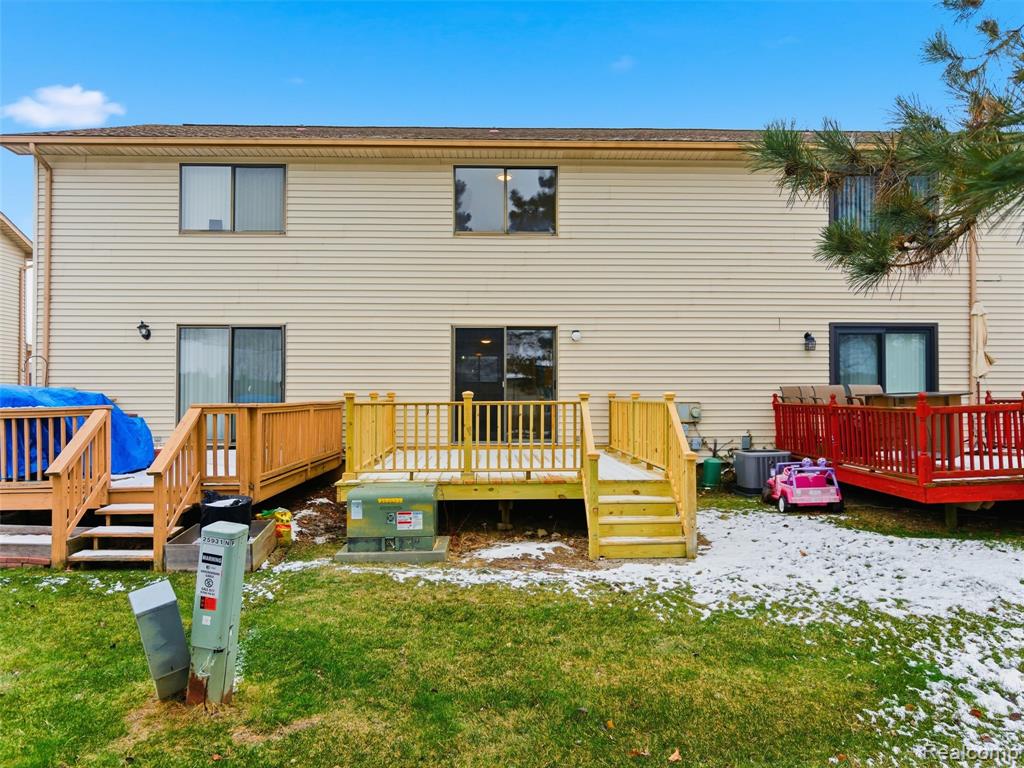 25927 New Forest Court, New Baltimore, MI — Photo 27