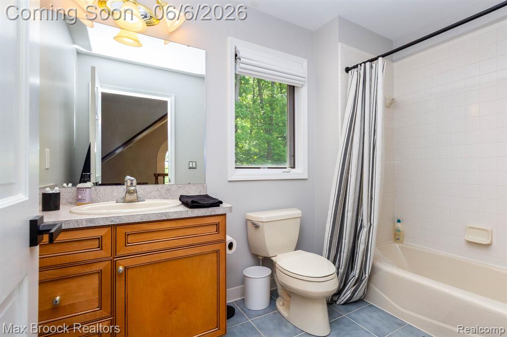 6604 College Park, Clarkston, MI — Photo 42