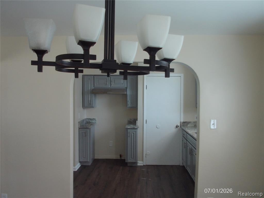 7535 REPUBLIC Avenue, Warren, MI 48091 — Photo 14