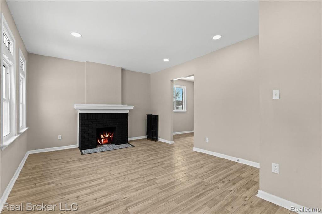 4204 CLEMENTS Street, Detroit, MI 48238 — Photo 2