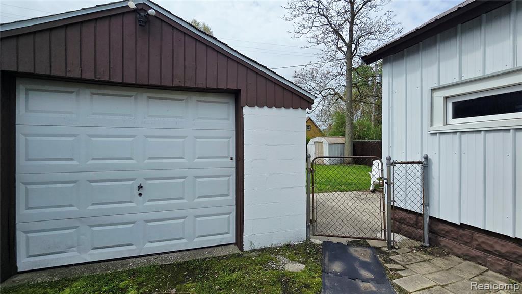 2620 Conner Street, Port Huron, MI 48060 — Photo 32