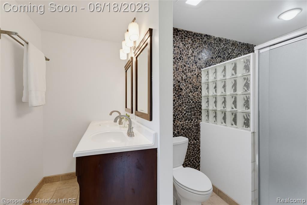 30130 Marimoor Street, Beverly Hills, MI 48025 — Photo 33
