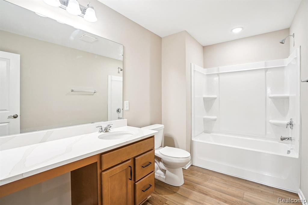 30108 Norway Drive, New Hudson, MI 48165 — Photo 15