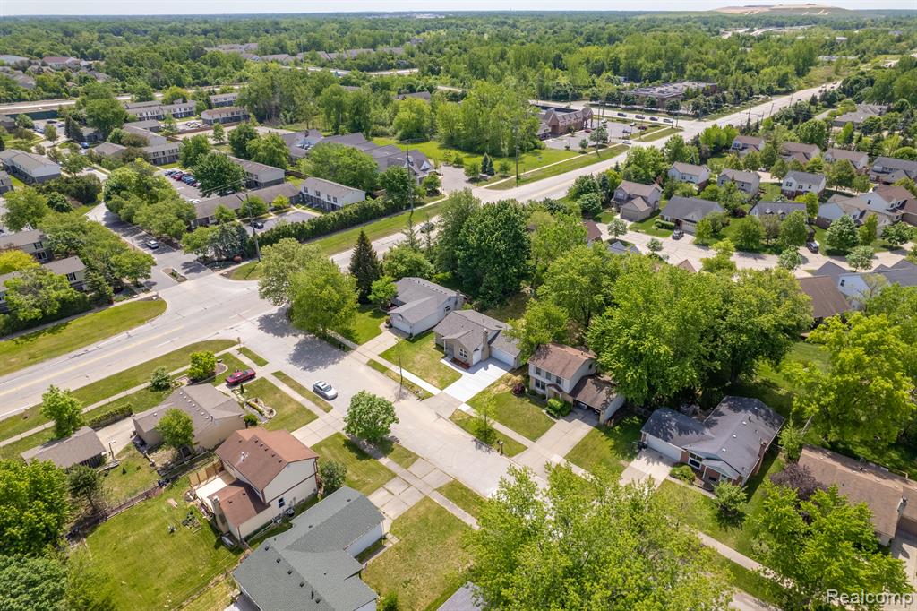 41441 Cumberland Drive, Canton, MI 48188 — Photo 38
