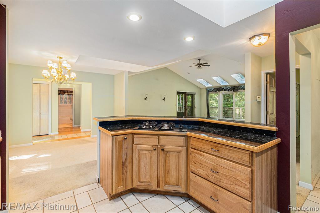 9151 PINEVIEW LAKE COURT, Linden, MI 48451 — Photo 12