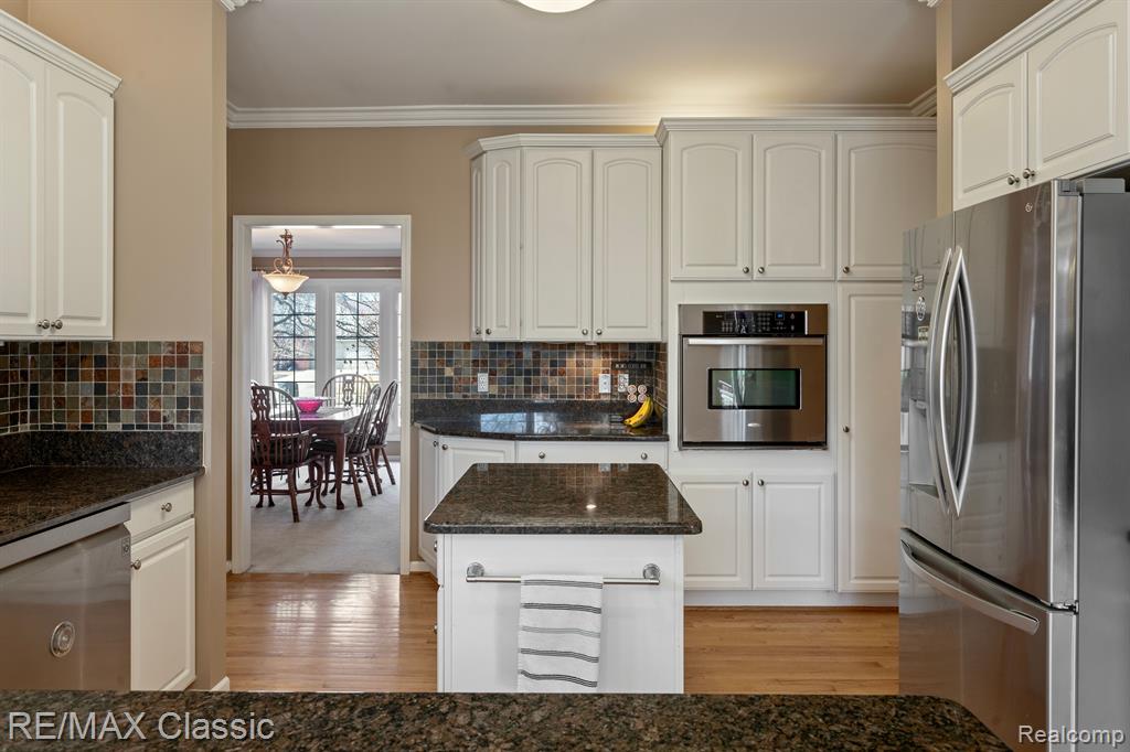 6904 GRANGER Drive, Troy, MI 48098 — Photo 74