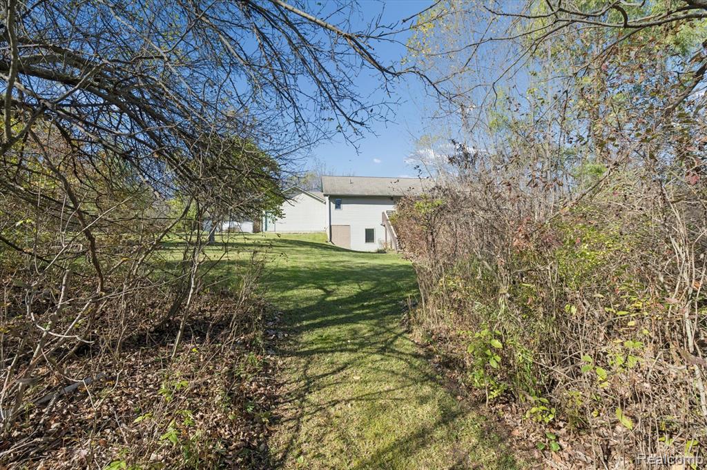 4842 Preston Road, Howell, MI 48855 — Photo 41