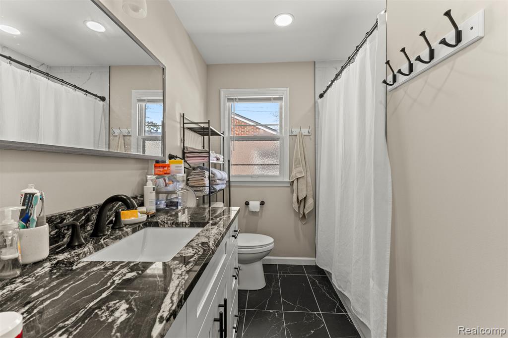 7312 Colonial Street, Dearborn Heights, MI 48127 — Photo 14